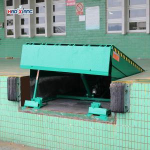 Adjustable Hydraulic Dock Leveler 10-Ton Load Capacity Reinforced Steel Frame Safety For  Efficient Cargo Handling