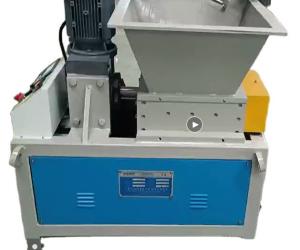 China Customizable Blades Small Metal and Used Plastic Shredder for Wood Processing Machine on sale