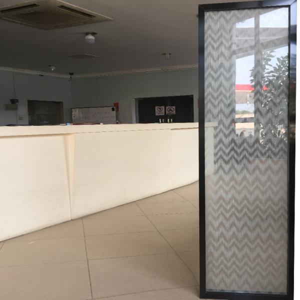 Industrial Laminated Wired Glass Reinforced Mesh Glass 6mm 8mm and Affordable 3mm-12mm