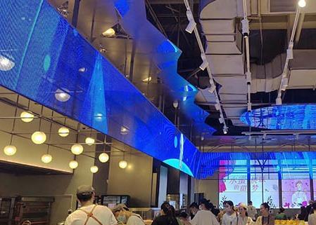 Quality 5500cd P7.81 SMD2121 Outdoor Transparent LED Screen for sale