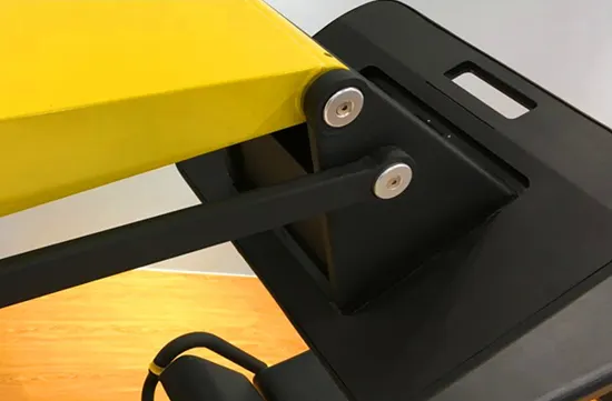 Gym Equipment Plate Loaded Tricep Press Arms Shoulders Workout Seated Dips Machine