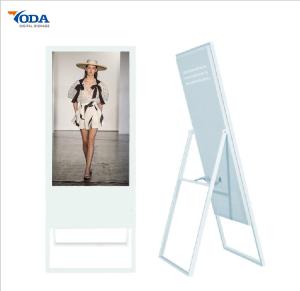 China Full Angle LCD Electronic Advertising Display , Portable Digital Signage Display on sale