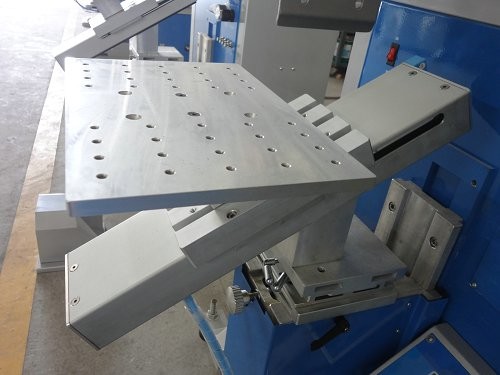 Flat Semi Automatic Screen Printer With Moving Table