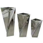 China Rotational Stainless Steel Garden Pots Metal Flower Planter Mirror Finishing for sale
