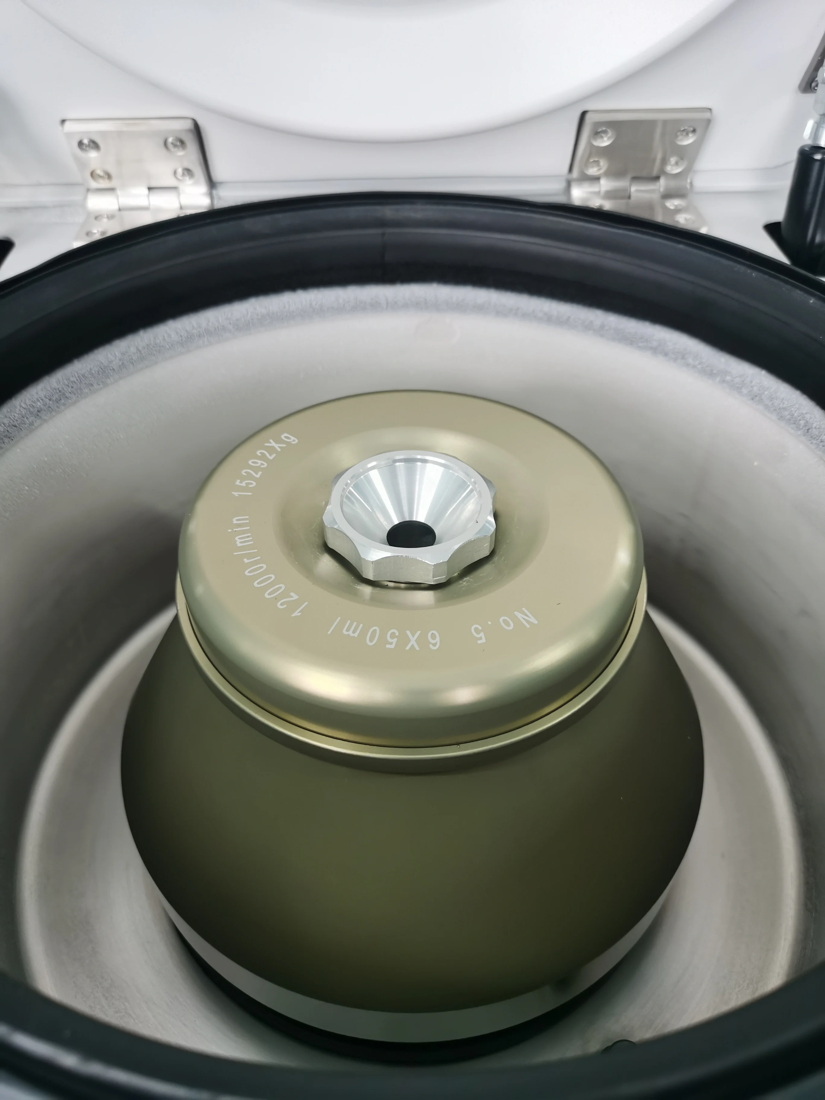 Refrigerated Medical Laboratory Centrifuge H1750R For Micro PCR Tube And Blood Collection Tube