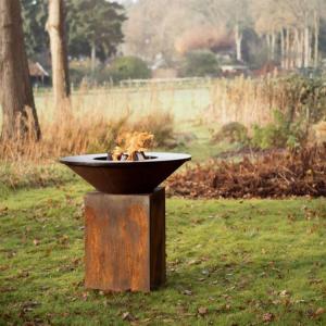 China Corten Steel BBQ Grill Wood Burning Barbecue Grills Metal Smoker Grill on sale