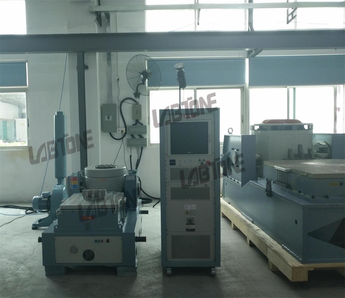 Electrodynamic Modal Shaker Sine and Random Vibration Test System For Battery Testing