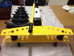 China Bending Angle 0° - 90° Hydraulic Busbar Bending Machine for Cu / Al Sheet on sale