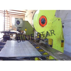 Aluminum Perforated Metal Sheet Round / Crocodile Jaw Hole 45° / 60° Puchend