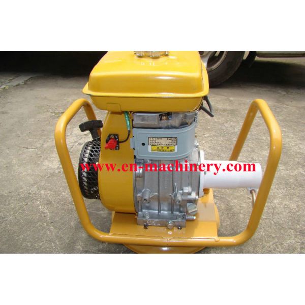 Constuction Use Hot Sale Surface Robin Ey20 Concrete Vibrator Price