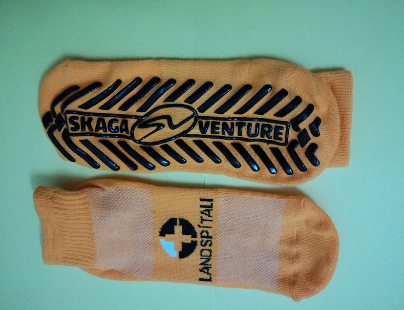 Climb & Jump Anti Friction Bounce Yoga Socks Trampoline Grip Socks For Amusement Place