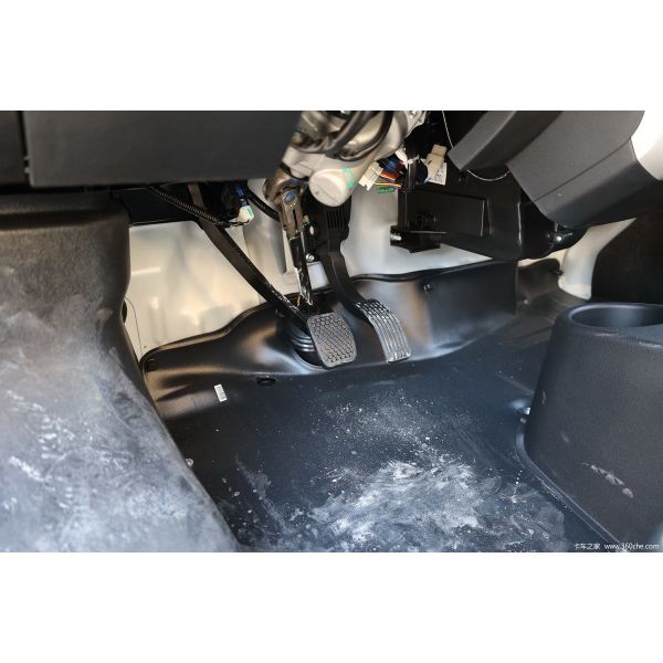 EEC Electric Cars With EEC Approval For Delivery 2023 COC l7e 4730*1670*1960mm Seats 2