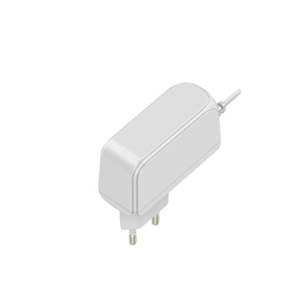 White 5 - 12V AC DC Power Adapter Universal Phone Charger Wall Mount Adapter