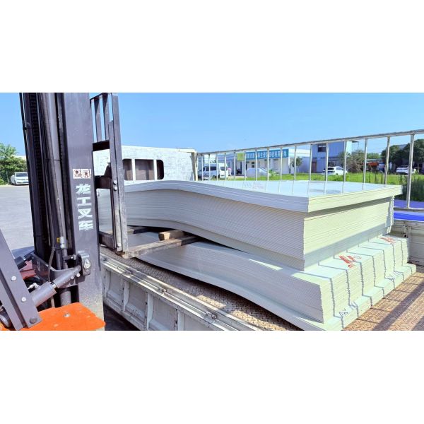 8mm UV Resistant White Polypropylene PP Wall Sheet Boards customized