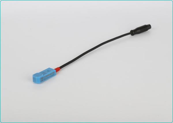 Quality Square Type 2mm Vertical Sense Inductive Proximity Sensor Metal Detector Sensor for sale