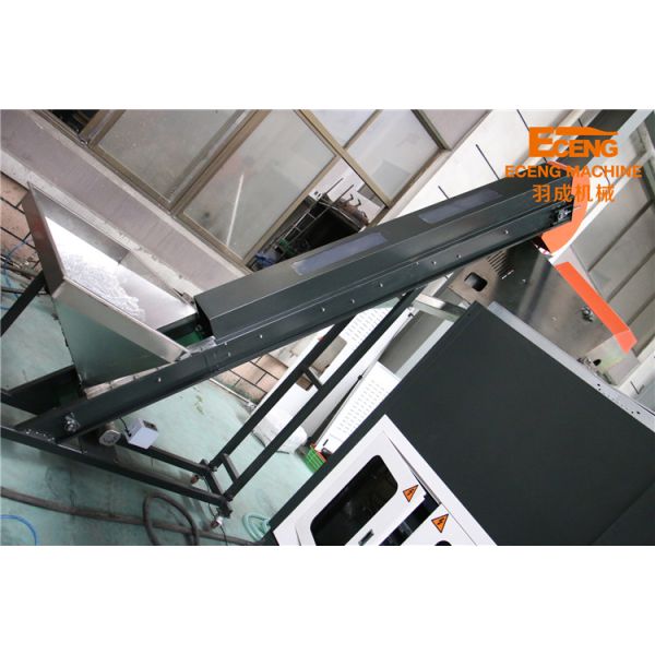 Durable Pet Blowing Molding Machine For 0.5l Flavored Carbonated Soft Drink Bottle