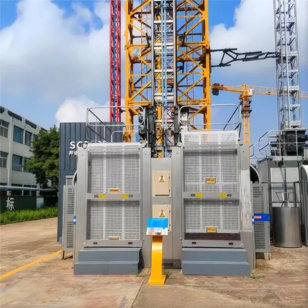Hot Sell The Second Used Equipment Hoisting Elevator Sc200/200 2 Ton Construction Elevator Price