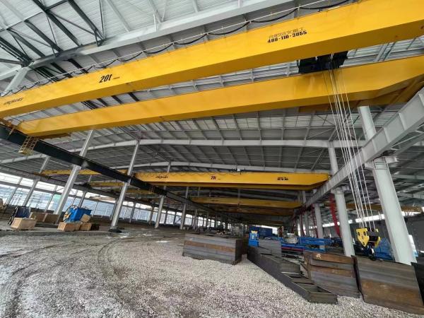 European double-girder overhead crane adopts optimized steel structure and