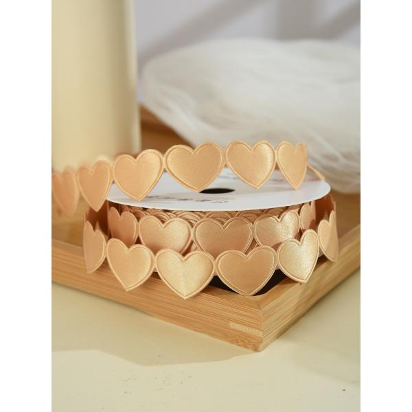 1.5cm*9m 2.5cm*9m Heart Shape Valentine's Day Polyester Gift Ribbon For Luxury Gift Packaging