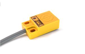 IP67 PNP Proximity Switch Stable Performance High Repeated Positioning Accuracy