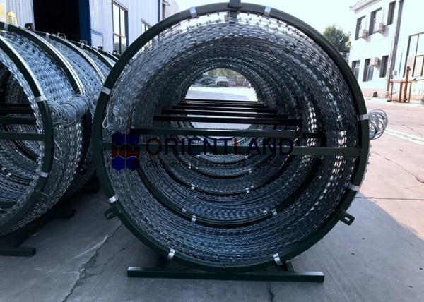 Quality Razor  Barbed Tape Concertina Coil , Mobile Security Razor Wire Mesh Fencing for sale
