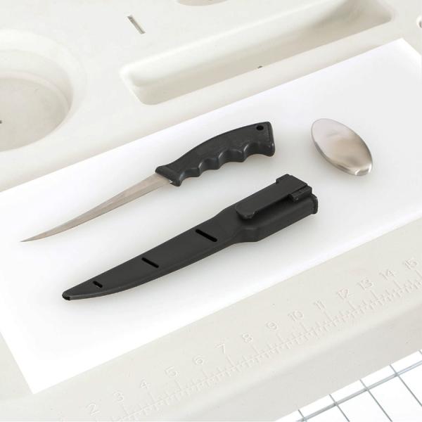 Portable Plastic Metal Folding Table for Outdoor Camping and Garden Activities