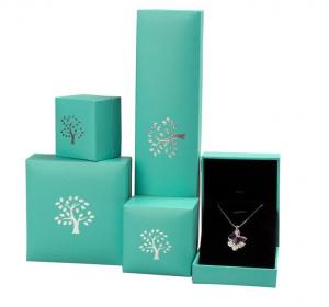 China Hot Stamping Rigid Luxury Gift Boxes, Fashion Coated Paper Cosmetic Packaging Boxes on sale