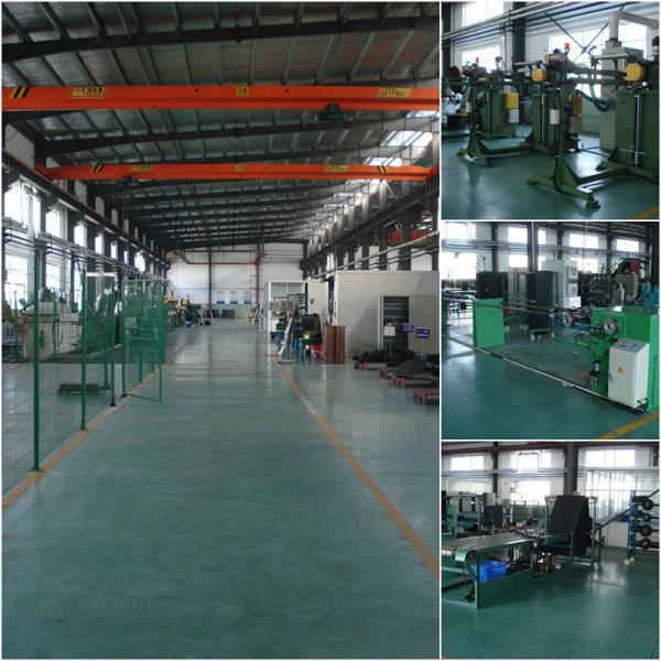 LC 135 Motorcycle Spare Parts , 3 Holes Alloy Motorcycle Rear Wheel Rim