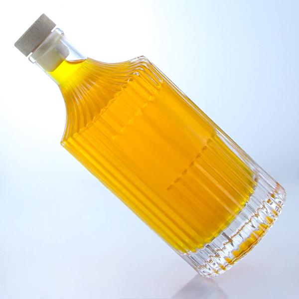 Customized Glass Bottle for Rum Vodka Whisky Tequila Gin Striped Design Cork Sealing Type