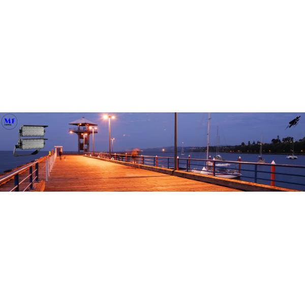 300W IP66 LED Stadium Flood Light 5000K 6 Years Warranty Dustproof Waterproof Lifespan 60, 000hrs High CRI For Plaza