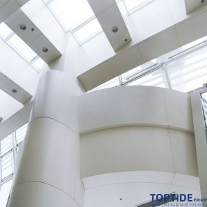 Weather Resistance Wearable 4mm RAL9016 Metal Column Covers No Fading