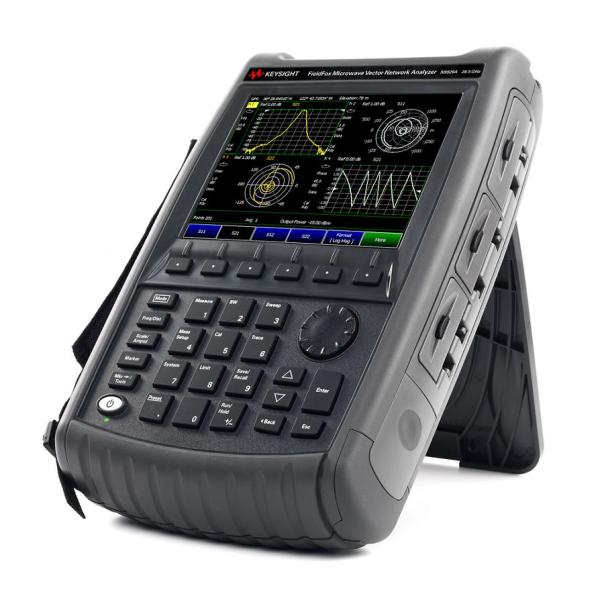 Portable Keysight N9928A FieldFox Handheld Microwave Vector Network Analyzer 26.5GHz