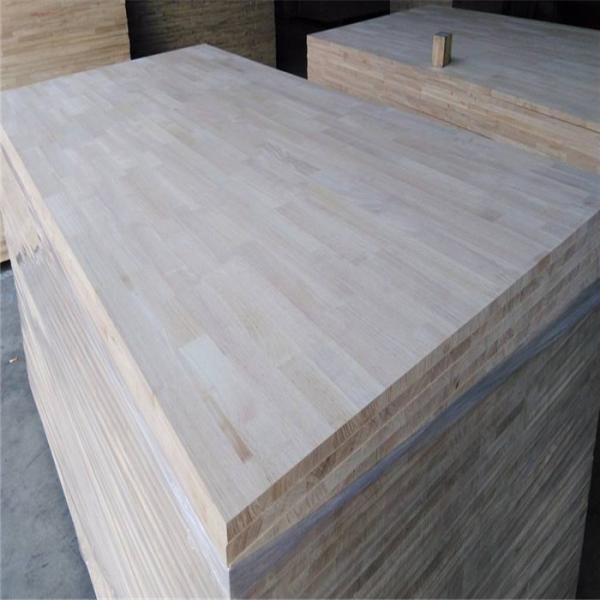 Clean and Finished Rubber Wood Finger Joint Board with High Density of 730-830kg/cbm
