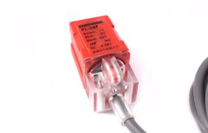Red Color PNP Inductive Proximity Sensor Long Service Life Simple Operation