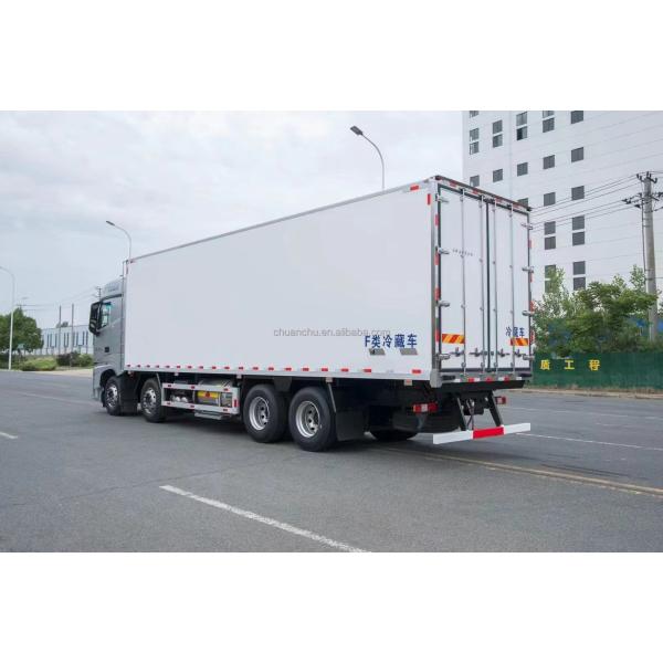 Foton 8.5m 3 Axis 6x2 Refrigerated Box Truck Gasoline Fuel Type Euro 4