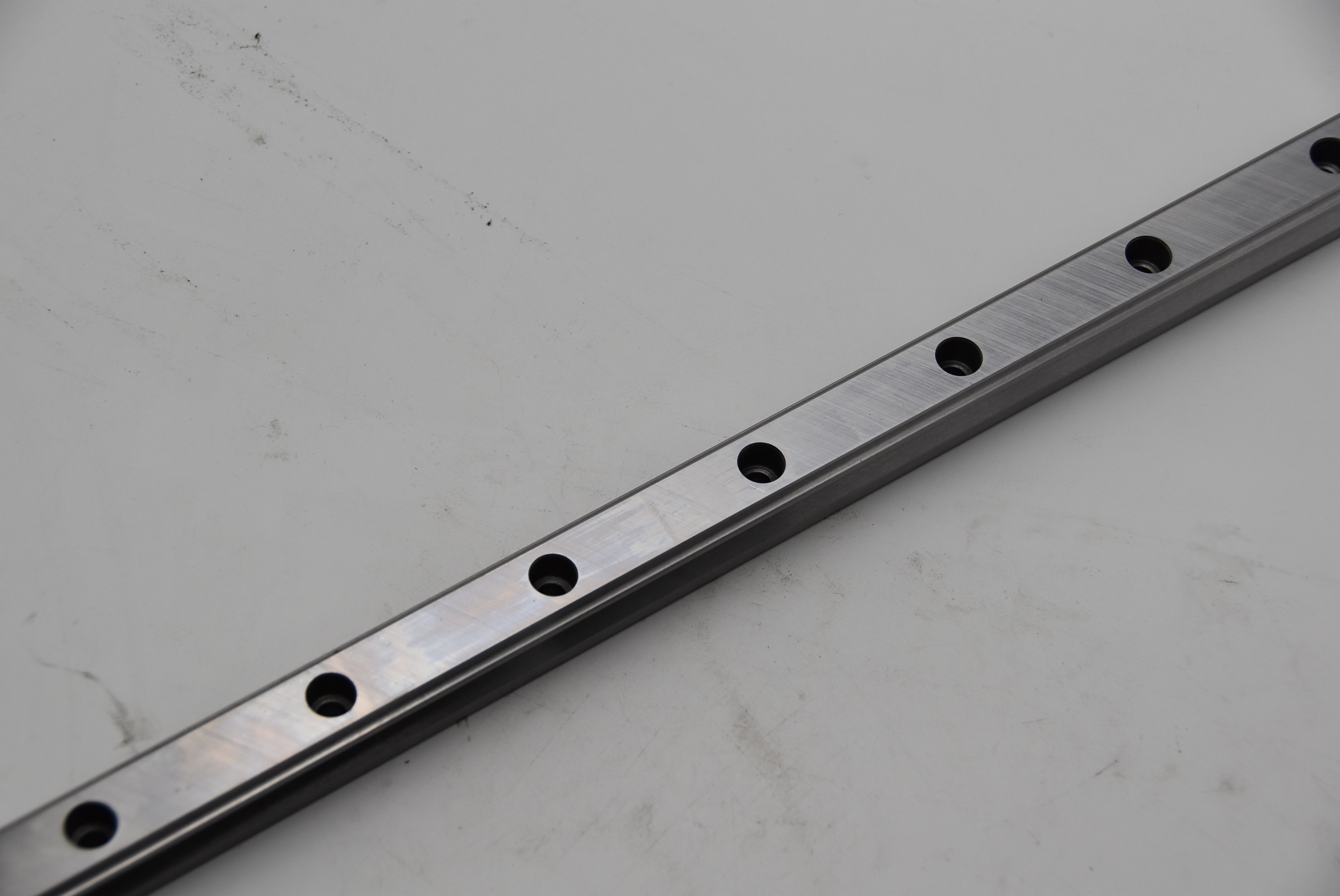Square HG15 HGR15 Linear Rail 756mm Long HGH15 HGW15 Hiwin Linear Block