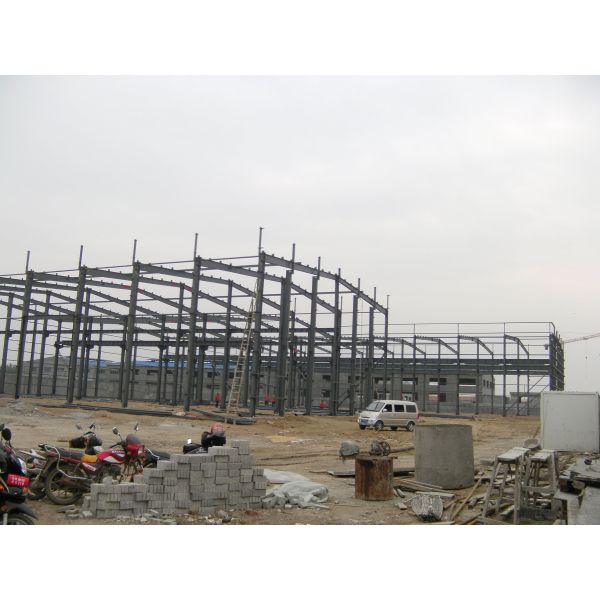 PU Wall Panel Q345 Q235 Steel Frame Building With Galvanized C/Z Purlins