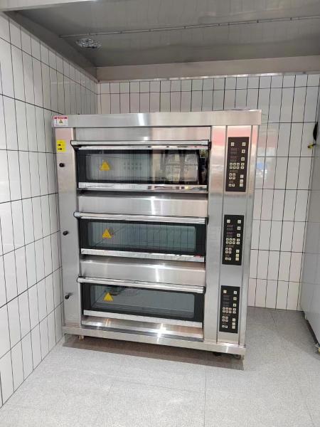 Quality Modular Bakery Deck Oven 40X60cm 3 Deck 9 Tray Gas Oven With Steam Stone For Pizza Baking for sale