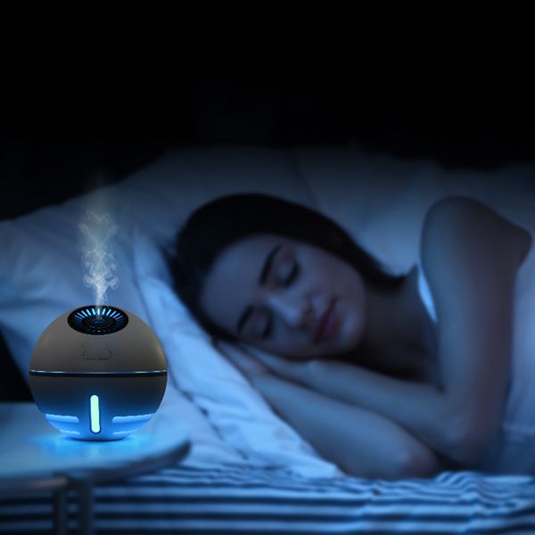 Fansty Modern Residential Night Light Ball With Spraying Function , LED Lighted Ball