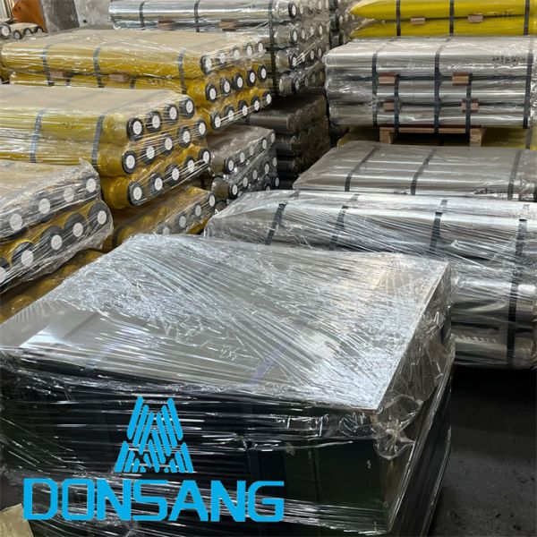 HB20G 135mm Diameter Chisel Wedge Rock Breaker Chisel Types DS8C