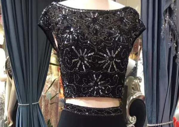 Black 2 Piece Mermaid Style Prom Dress Short Sleeve Invisible Zipper Fishtail