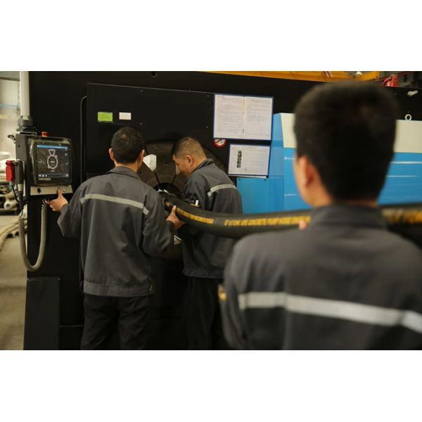 Retractable Flexible Water Hose Reel Black Color Braided