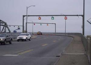 UV Proof Digital Variable Traffic Signs , Single Color Lane Use Control Signals