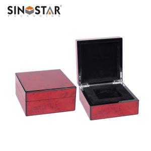 China Classic Design Wooden Watch Holder Box with Watch Storage and Organization on sale