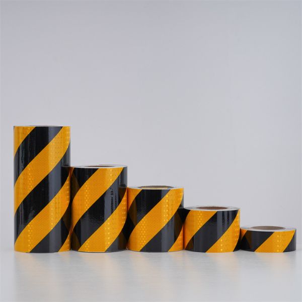 Self Adhesive Crystal Lattice Checkered Reflective Conspicuity Tape For Safety Marking