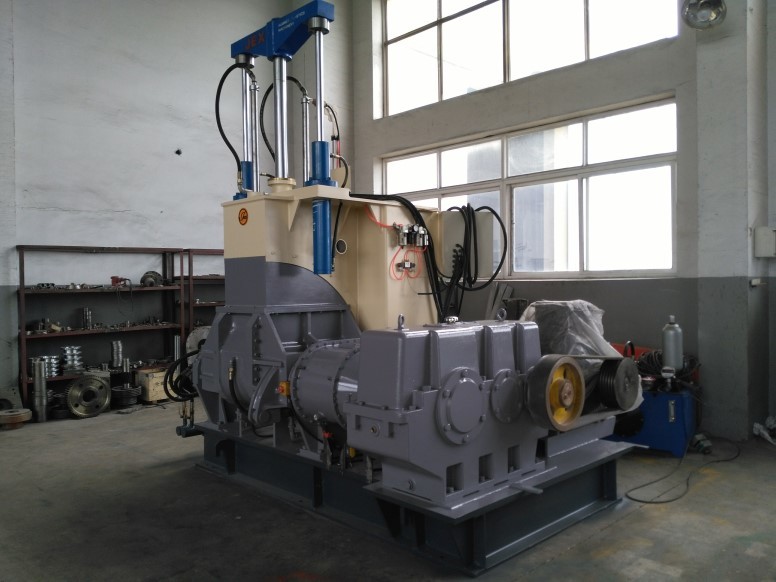 110 KW Kneader Machine For Rubber Mixing 45 Degree Tilting Angle