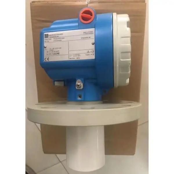 Quality Accurate Measurement Liquid Level Transmitter FMU42  24V DC Threaded Connection for sale