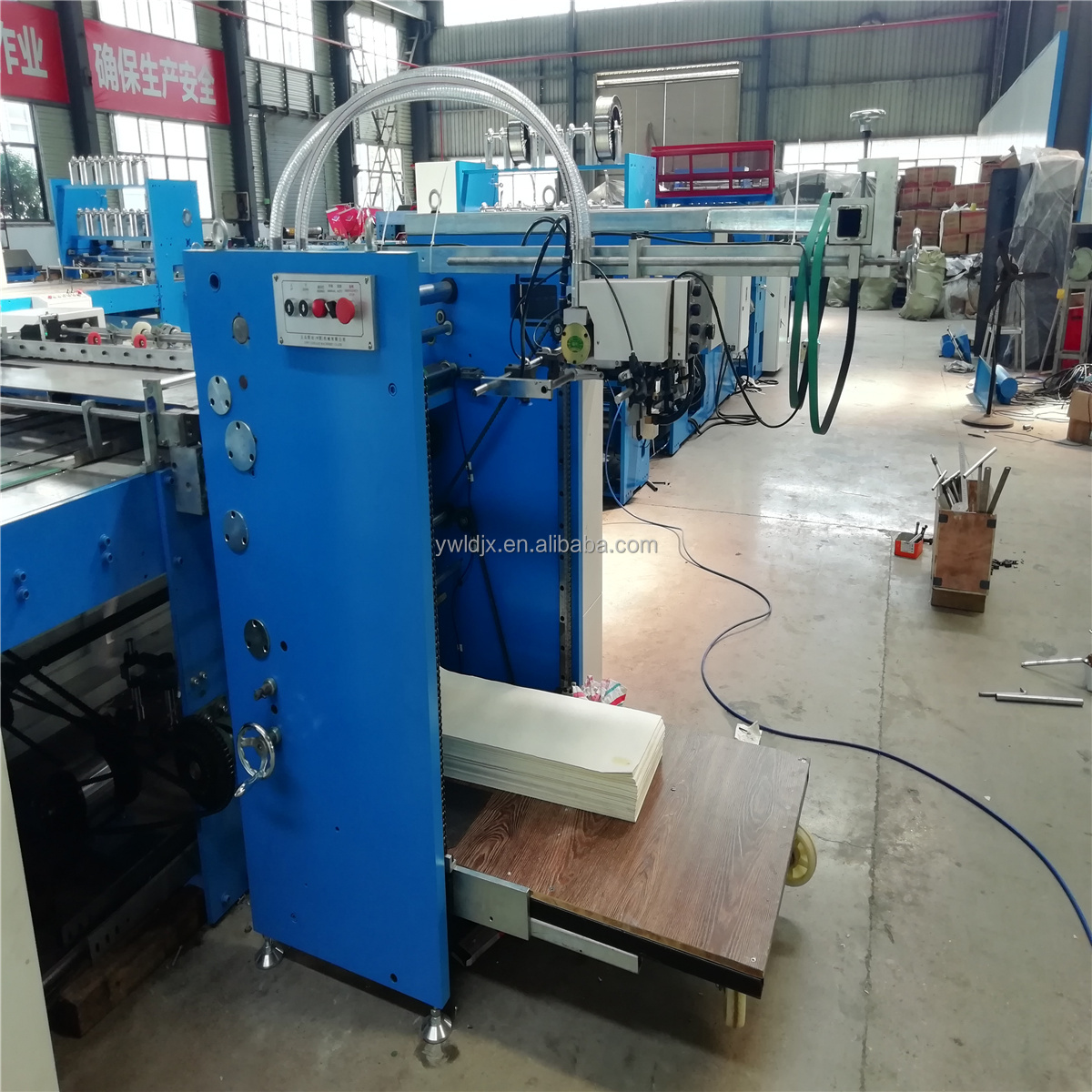 Durable and Long-lasting LD 1050 Exercise Book Making Machine with 1000 mm Width