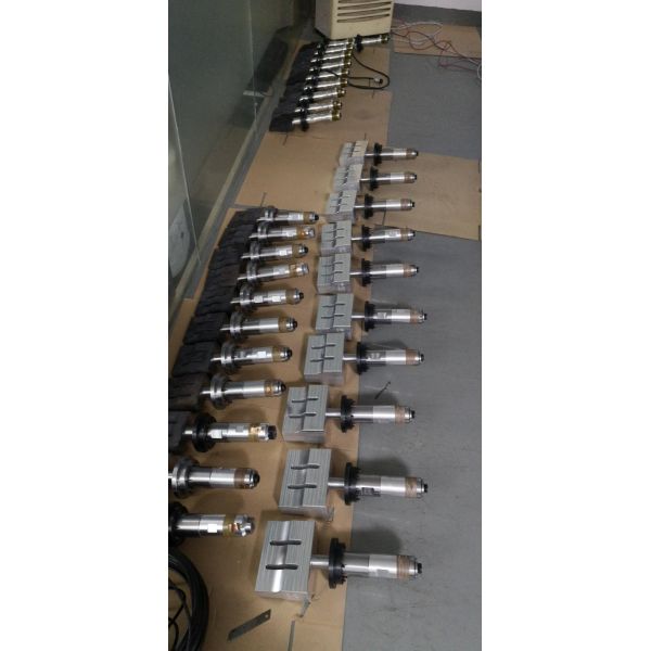 20khz 2kw Mask Producing Machine Parts Digital Ultrasonic Generator