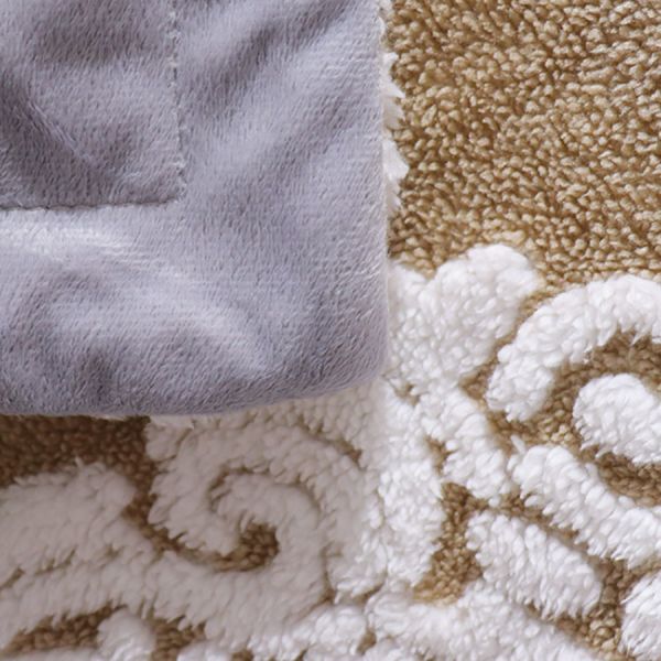 OEM Anti Static Coral Fleece Blanket Faux Fur Blankets For Winter